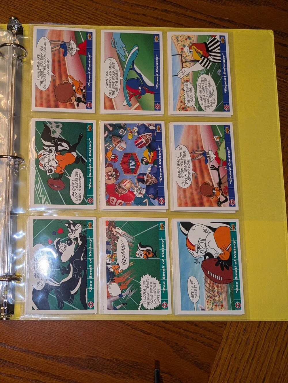 100 Looney Tunes NFL Cards Binder 🔥 1992 Upper Deck Comic Ball Football Colle